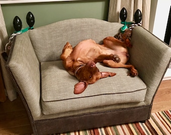 Luxury Knowle Sofa Dog Bed