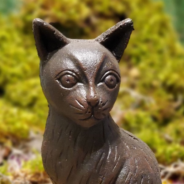 Cast Iron Sitting cat | Metal Cat Art | Crazy Cat Lady | Cat Lovers Gift | Metal Cat Art | Metal Cat Ornament | Metal Cat Decor |