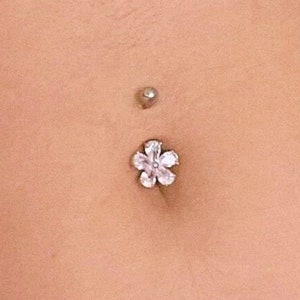 Anello per ombelico delicato / Anello per ombelico a forma di fiore, piercing all'ombelico, anello per ombelico carino, gioielli per piercing all'ombelico a forma di fiore, anello per ombelico in acciaio chirurgico