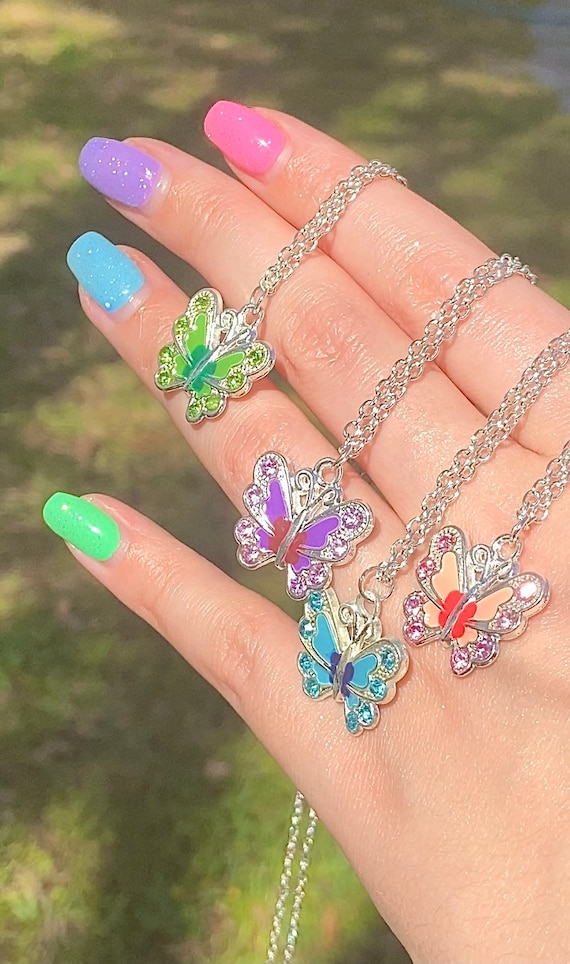 Y2K Sparkly Butterfly Necklace - Bratz Chloe Inspired - Baddie - Minimal  Aesthetic Jewelry - Cute Trendy Best Friend Matching Necklaces