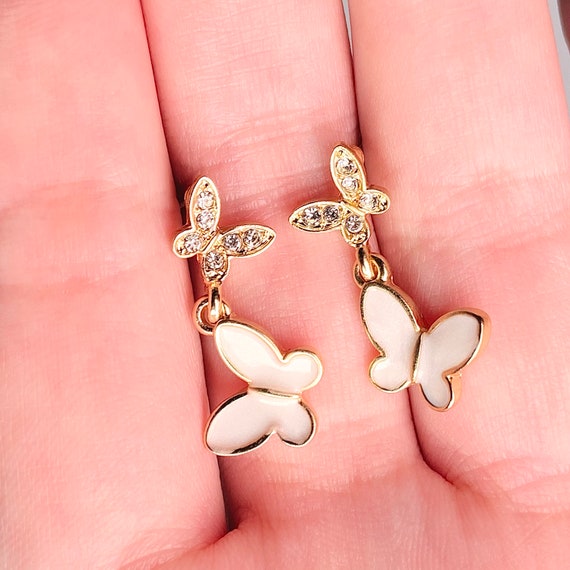 Pearl Gold Butterfly Earrings Mariposa Dainty Feminine Earrings Baddie Minimal Gift for Her Cute Small Stud Earrings