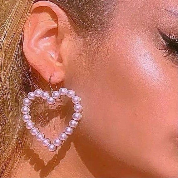 Primadonna Pearl Heart Earrings Minimal Jewelry Pearls - Etsy 日本