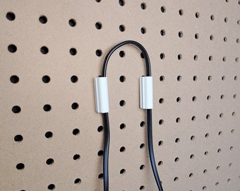 Cable Clip for 1/4" Pegboard