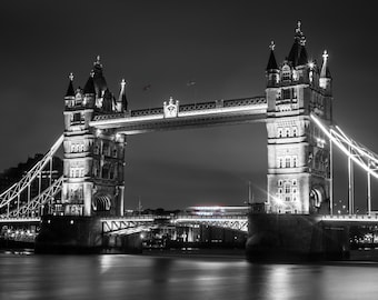 Tower Bridge Downtown London England United Kingdom Photography B&W Black and White Canvas Metal Print Livingroom Bedroom Wall Art Post