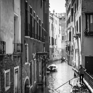 Venice Italy B&W Gondola  Skyline Canvas Photography Metal Print Wall Art Picture Home Decor Poster Landmark Bedroom Livingroom
