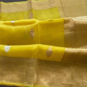 Kora Banarasi Saree