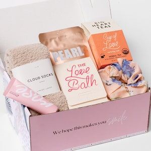UnBoxMe Sending Hugs Gift Box Box For Her, Birthday Gift, Sympathy Gift, Self-care, New Mom, Thinking Of You, Thank You, Mother's Day Gift image 1