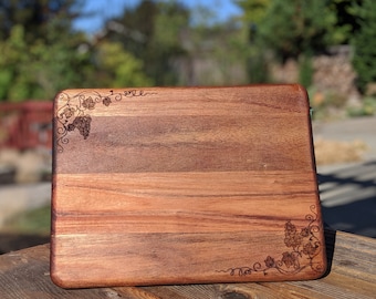 Grape Vine - Cheese / Charcuterie Cutting Board