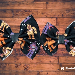 Pizza Animatronics Bow