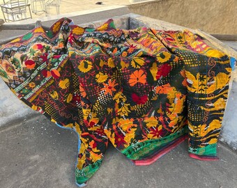 Beautiful Embroidered Cotton Throw Quilt Vintage Kantha Quilt kantha Quilts Suzani Handmade Vintage Bedspread Sofa Throw