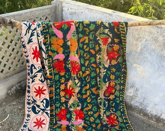 Indische Vintage Kantha Quilt mit Handstickerei Handmade Patchwork Recycle Cotton Kantha Quilt Suzani indische handgemachte Suzani Quilts