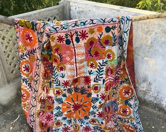 Bunte Quilt Twin Bettbezug Suzani Wandbehang Vintage Kantha Baumwolle Quilt Sofa Werfen Stickerei Suzani Handgemachte Quilts