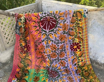 Eine der Art Etsy Best Vintage Kantha Quilt Suzani Handmade Gestickte Baumwolle Quilt Quilt Boho Kantha Decke Baumwolle Kantha Quilts