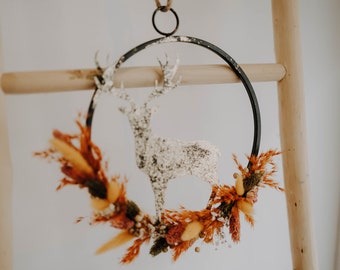 Dried flower wreath deer, different colors