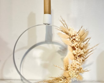 Candlestick decorated with dried flowers, wedding decoration, table decoration
