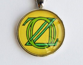 Oz Symbol Emerald City Photo Glass Pendant Necklace - The Wizard of Oz / Return to Oz inspired
