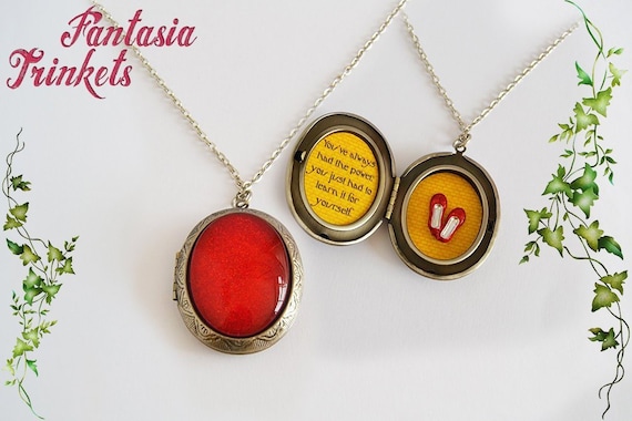 Secret of NIMH Tiny /"Sparkly/" Amulet Locket Pendant Necklace quote inside