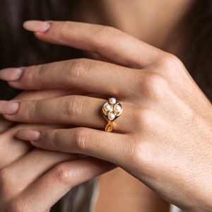 Unusual Pearl Ring |  Pearl Ring Gold | Mother of Pearl Ring  &quot;Vathres&quot;