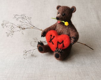 Valentine's Day gift Cute bear sculpture, Personalized gifts for her, Handmade needle felt figurine, Lover gift