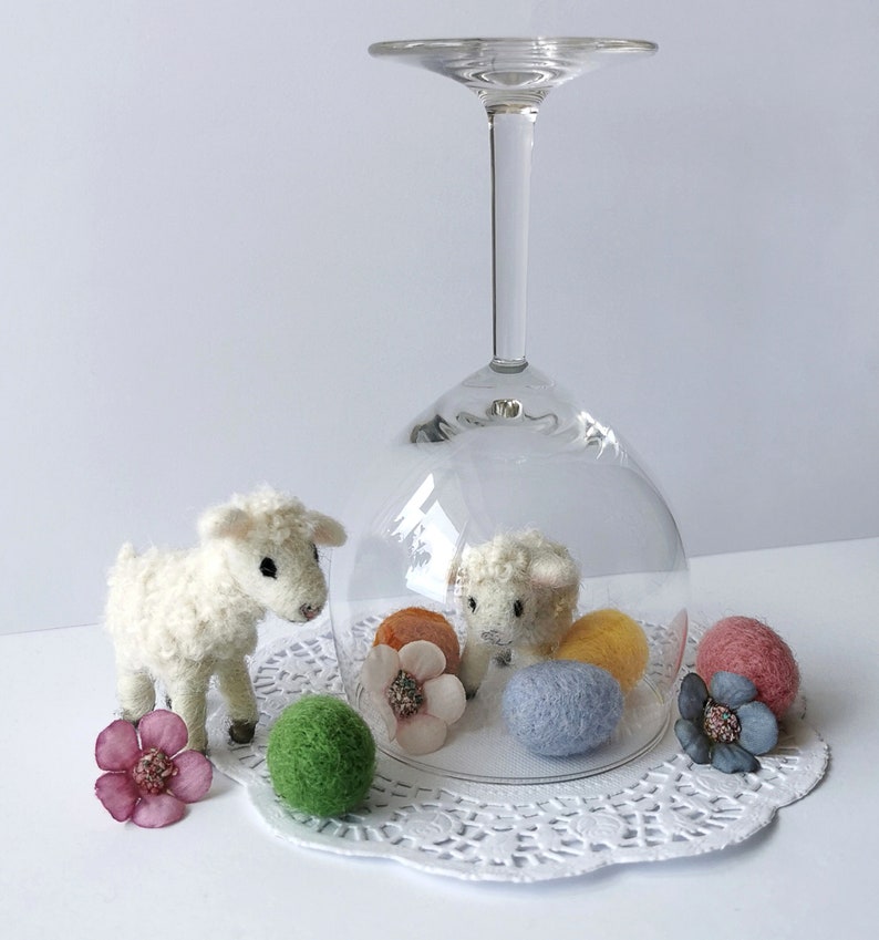 Lamb Sheep skulpture, Easter table decoration, Beautiful natural wool home decor, Unique table decor figurine, Needle Felted Art image 3