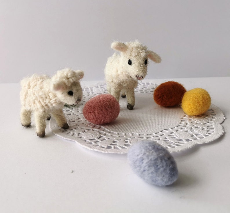 Lamb Sheep skulpture, Easter table decoration, Beautiful natural wool home decor, Unique table decor figurine, Needle Felted Art image 5