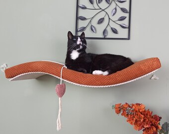 Cat Lover's Dream: Wall-Mounted Perch with Washable Pillow for Kitty Comfort