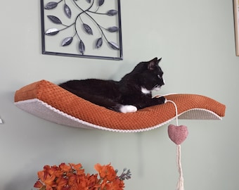 Cozy Cat Haven: Wall-Mounted Shelf with Pillow Perch and Washable Cushion