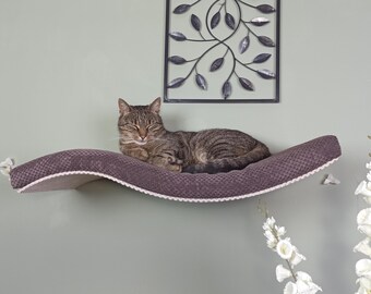 Pamper Your Purrfect Pal: Wall-Mounted Cat Bed with Washable Pillow - For the Feline Prince(ss)
