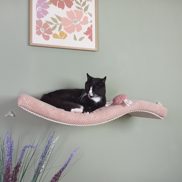 Luxurious Floating Cat Shelf Bed - The Ultimate Feline Retreat