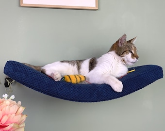 Modern Cat Wall Shelf with Cozy Pillow - Stylish Perch for Feline Friends