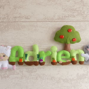 guirnalda de nombre de fieltro CON personaje para habitación de bebé y niño, granja, granjero, animales de granja, huerto