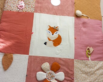 Tapis d'éveil oeko tex sensoriel pour bébé avec miroir et bruitage thème renarde,animaux,fleurs,tapis de jeu,montessori