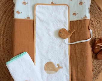 Wickelauflagenbezug aus doppelter Gaze + 2 wasserdichte Windeln