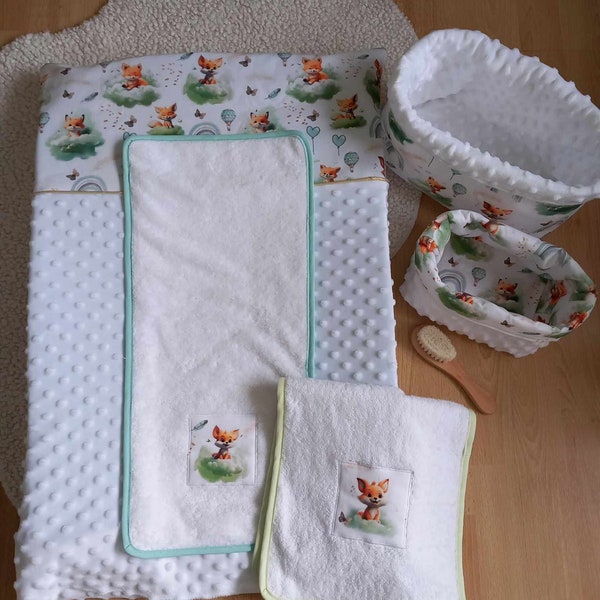 Fox theme changing mat cover and baskets