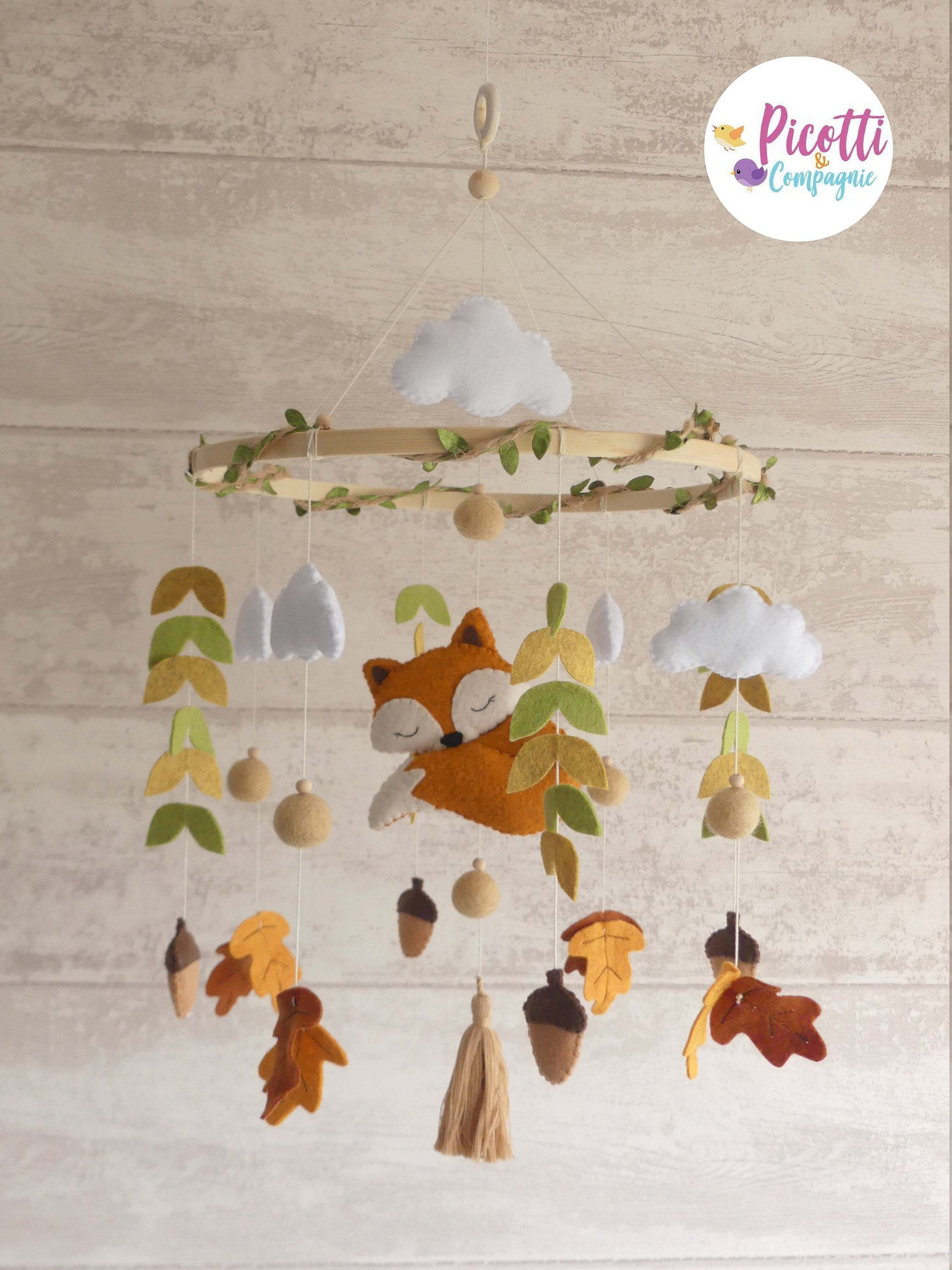 Mobile en Feutrine Renard, Nuages, Feuilles, Automne, Forêt Pour Chambre de Bébé ou d'enfant à Suspe