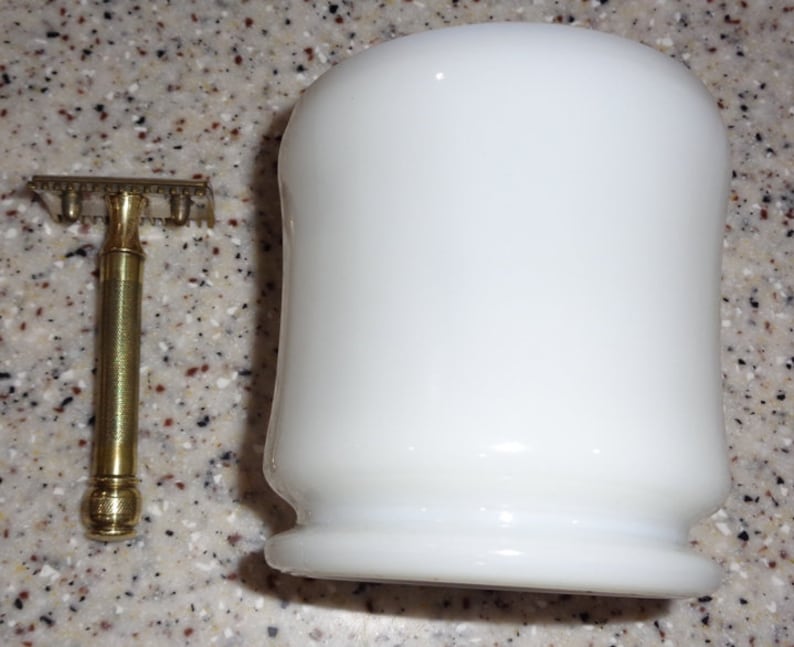 Gillette Double Edge Razor Old Type With Hazel Atlas Vintage Shaving ...