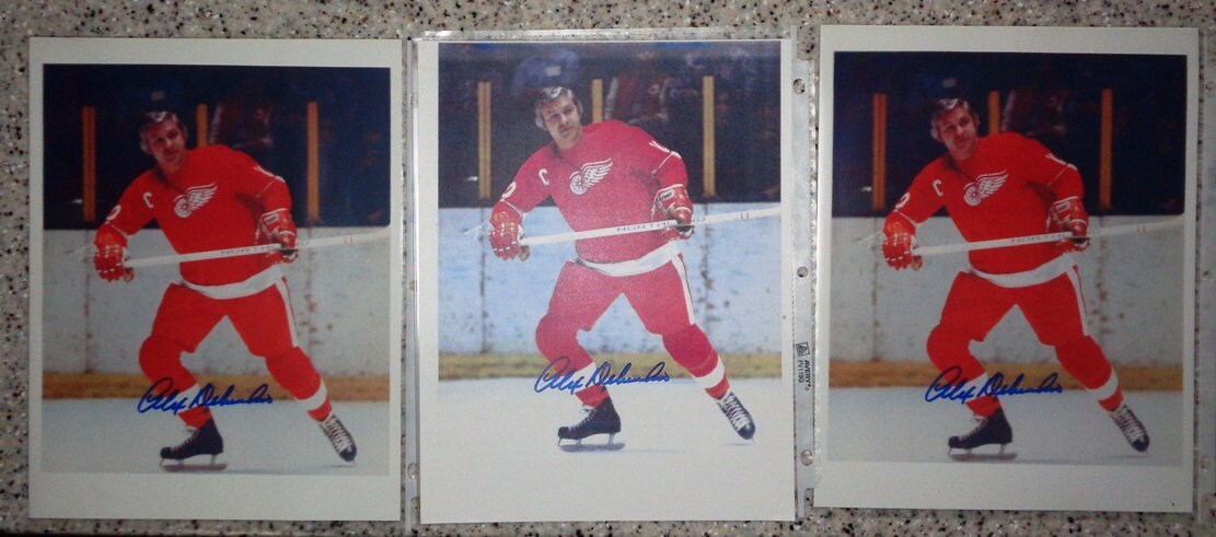 Alex Delvecchio Detroit Red Wings Autographed Signed Retro