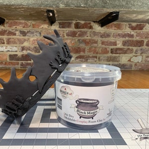 Cosplay Moldable Foam Clay 900g Large Pot – Black & White colors available, High Density, by The Foamory