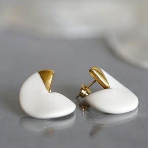 Porcelain earrings *GOLD COVER* white curved circle earrings with 24k gold plating, available in two sizes, handmade