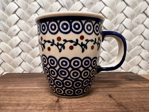 Vintage Handmade Polish Pottery Boleslawiec Peacock Berry Mug