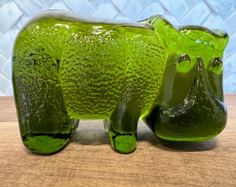 Vintage Viking Glass Company Green Hippopotamus Art Glass Figurine Paperweight