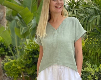 Linen Blouse. Boxy Linen Top. V - Neckline Linen Top. Oversized Linen Top. Short sleeve crop top. Loose Linen Top. Linen Blouse in Mint