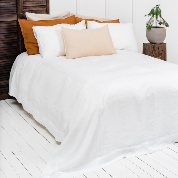 White linen bedspreads. Linen bed throw in white color. Natural linen bed cover. Bedspreads full.