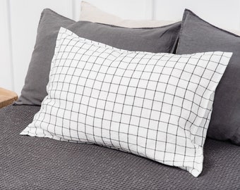 Linen pillowcase in white/black checks pattern. Linen pillow cover. Linen bedding. Queen, King, Custom  size linen pillow cover