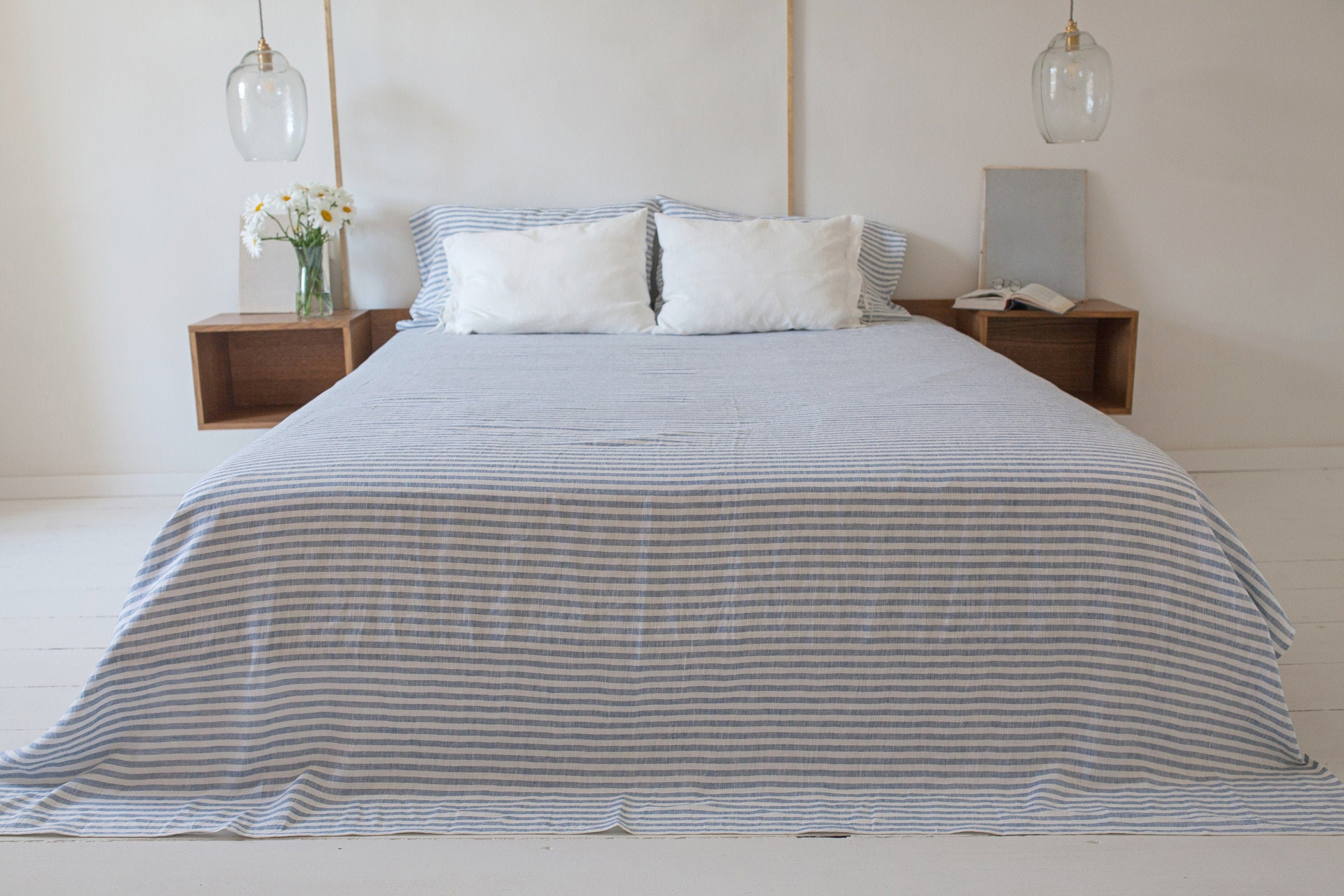 drap Plat En Lin. Rayé