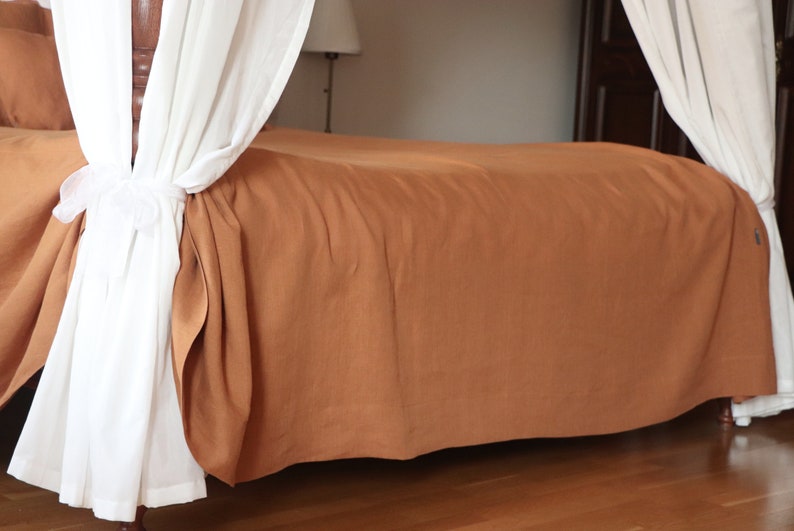 Linen bedspread Natural linen bed cover in terracotta Stonewashed linen bed throw in many sizes Linen counterpane Washed linen quilt zdjęcie 6