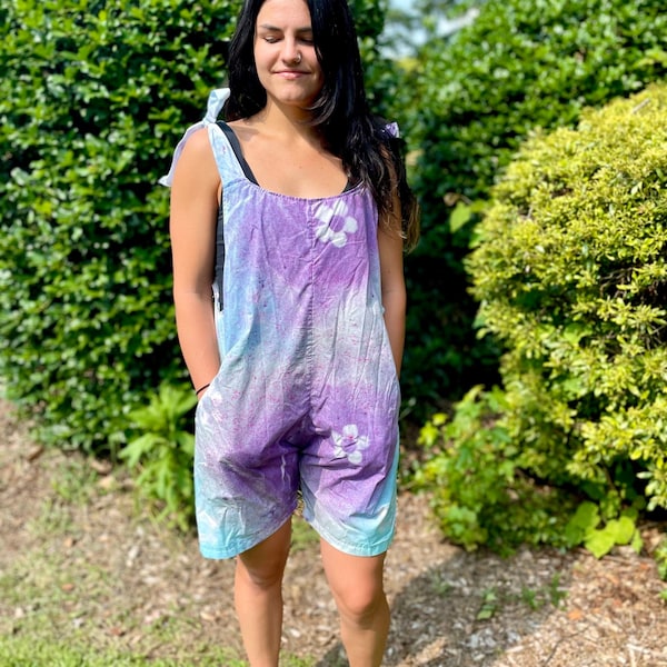 Tie dye romper, hippie flower romper, hippie jumpsuit, handmade tie dye romper, hippie summer outfit, tie dye summer outfit, tie dye jumper