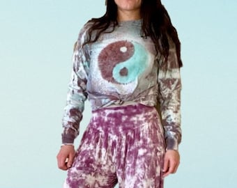 Yin yang tee, tie dye tee shirt, long sleeve tie dye tee, yin yang tie dye tee, yin yang shirt, hippie tie dye top, boho tie dye top, tiedye