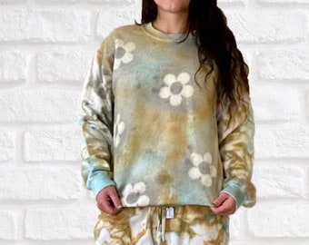 Flower child pullover, tie dye sweatshirt, hippie sweatshirt, flower child sweatshirt, tie dye pullover, tie dye sweater, hippie pullover