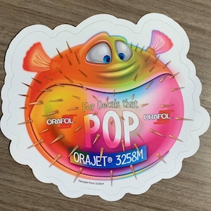 Orajet 3258M (6 mil) vinyle imprimable MATTE , compatible avec les imprimantes Latex, Eco solvant et UV durcissables. Pour les autocollants et autocollants popup.